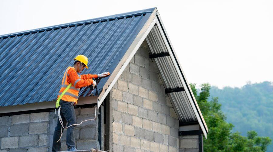 Professional gutter cleaning in Newton Upper Falls, MA
